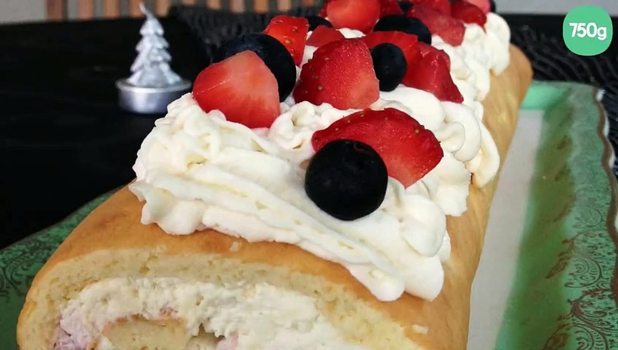 Bûche aux fruits rouges, crème mascarpone vanille