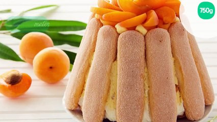 Charlotte aux abricots