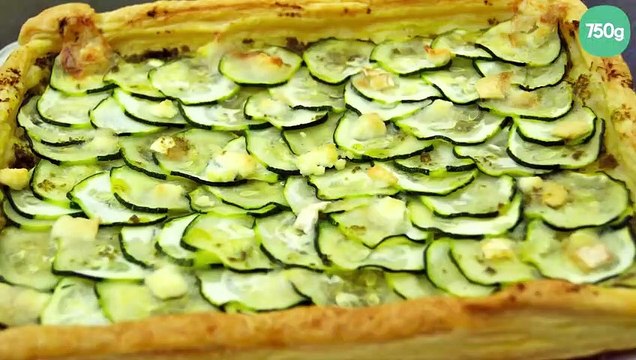 Tarte fine aux courgettes, chèvre et pesto