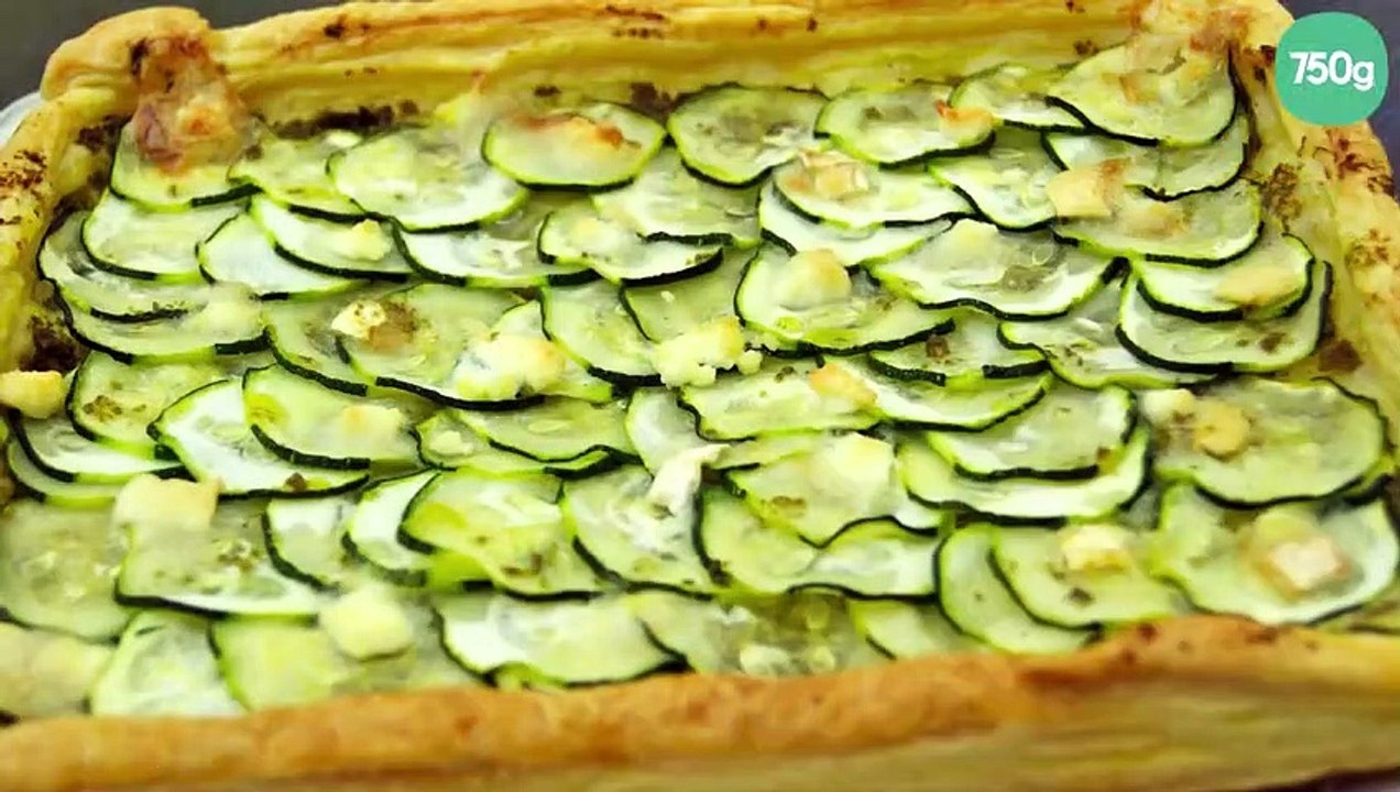 Tarte fine aux courgettes, chèvre et pesto