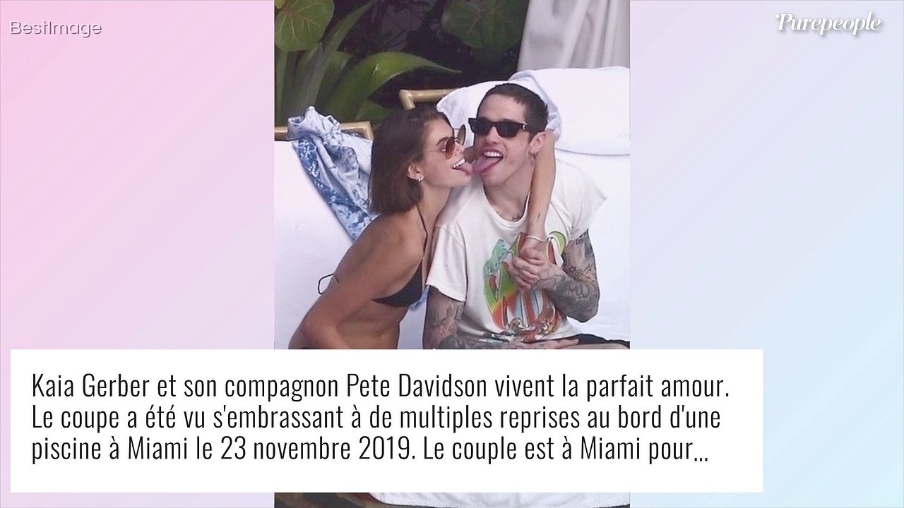Phoebe Dynevor (Bridgerton) en couple avec Pete Davidson : une relation "pas trop sérieuse"