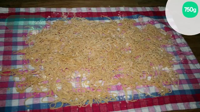 Pâtes fraîches aux œufs