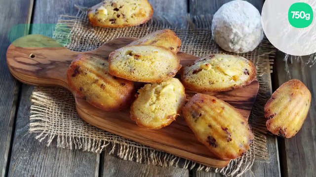 Madeleines salées au Crottin de Chavignol, tomates séchées et thym