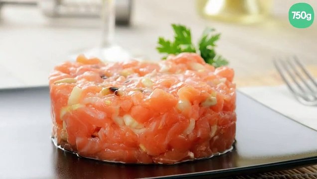 Tartare de saumon frais rehaussé de saumon fumé