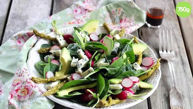Salade aux asperges vertes et à la Fourme d'Ambert