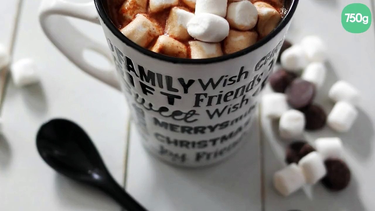 Chocolat chaud aux mini chamallows