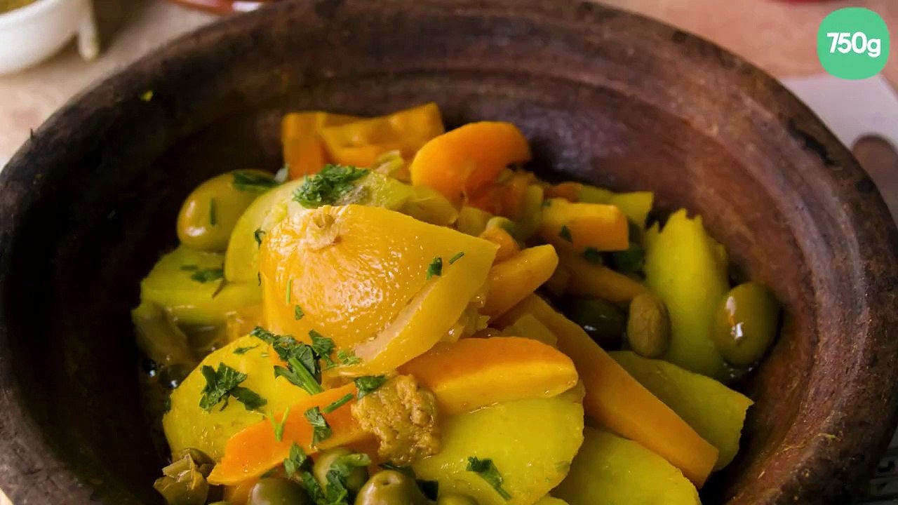 Tajine de poulet aux pommes de terre et olives vertes