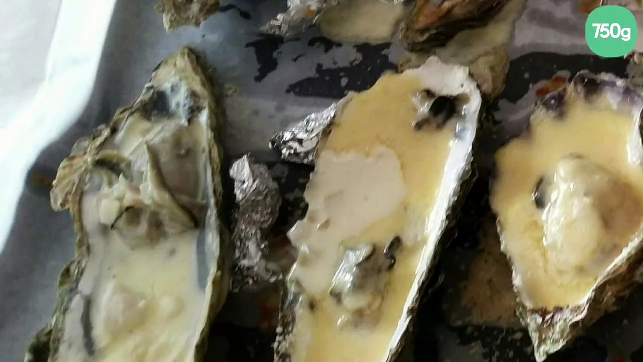 Huîtres chaudes gratinées au camembert