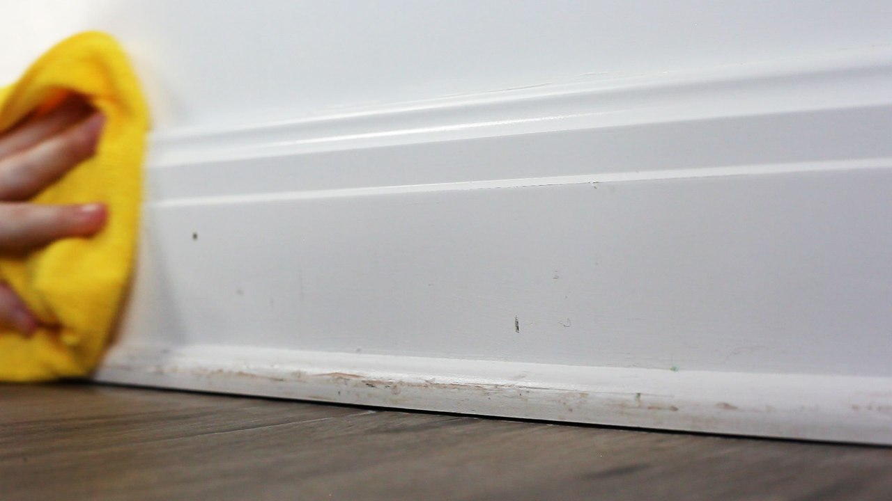 How to Clean Baseboards