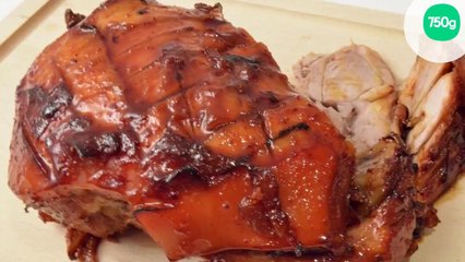 Jambon de Noël glacé aux épices