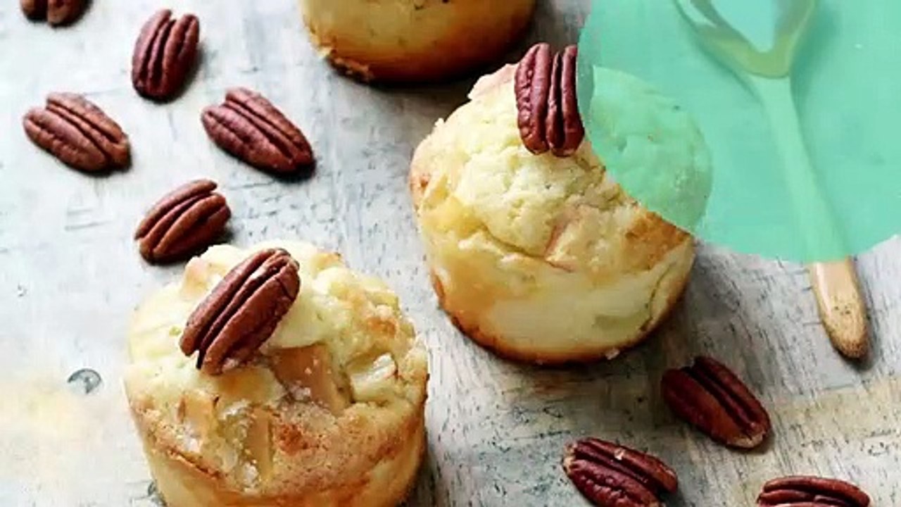 Petits moelleux aux pommes, sirop d'érable et noix de pécan