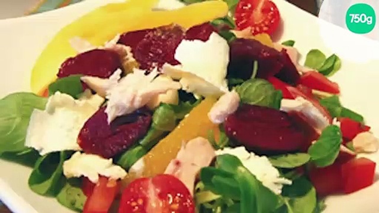 Salade de Gésiers de Canard maigre confits, vinaigrette tiède aux agrumes et pignons de pins                torréfiés