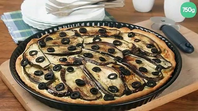 Tarte aux aubergines, féta et olives noires