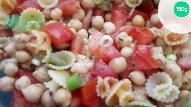 Salade folle de pâtes et pois chiches au basilic