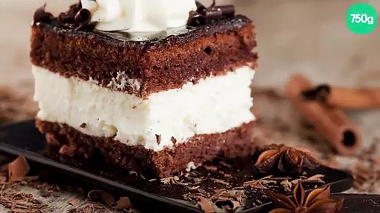 Carrés de biscuit au chocolat et épices façon Forêt-Noire