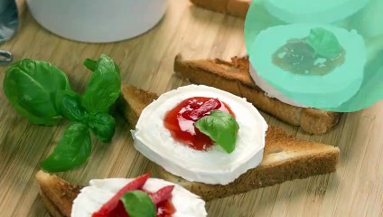 Toasts de chèvre à la confiture de poivron-fraise