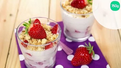 Verrine de ricotta fraise et écrasé de palet breton