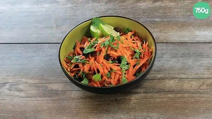 Video herunterladen: Salade de carottes râpées, miel, raisins secs et agrumes