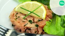 Tartare de pavés de saumon frais, câpres, échalotes et ciboulette