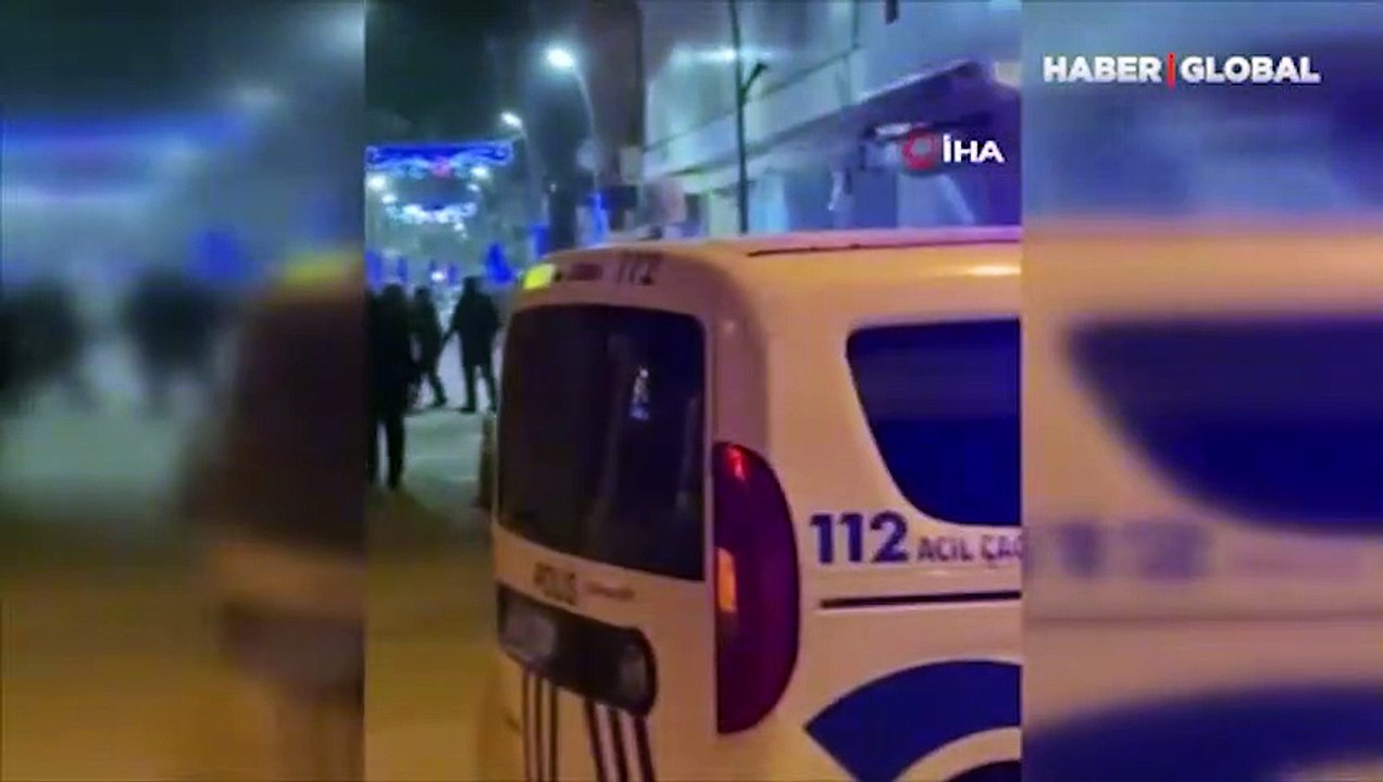 Polis ekiplerine zor anlar yaşatan alkollü şahıs biber gazıyla etkisiz hale getirildi