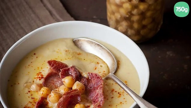 Soupe de pois cassés aux fanes de légumes
