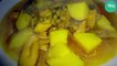 Marqa (ragoût tunisien) aux petits pois carottes, champignons, pommes de terre et poulet