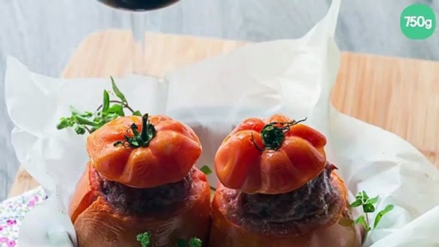 Tomates farcies au veau, jambon et riz