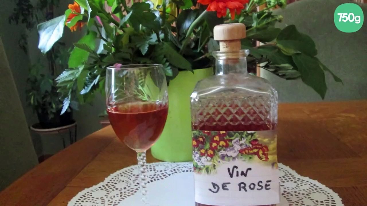 Vin de pétales de roses