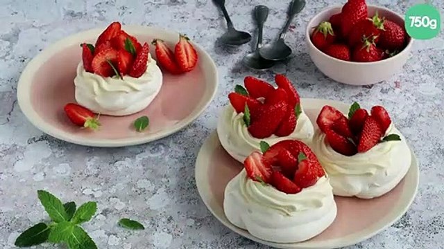 Mini pavlovas aux Fraises du Périgord IGP