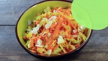 Salade de carottes râpées, coco et citron vert