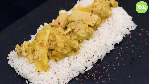 Sauté de porc aux pousses de bambou et lait de coco-ananas