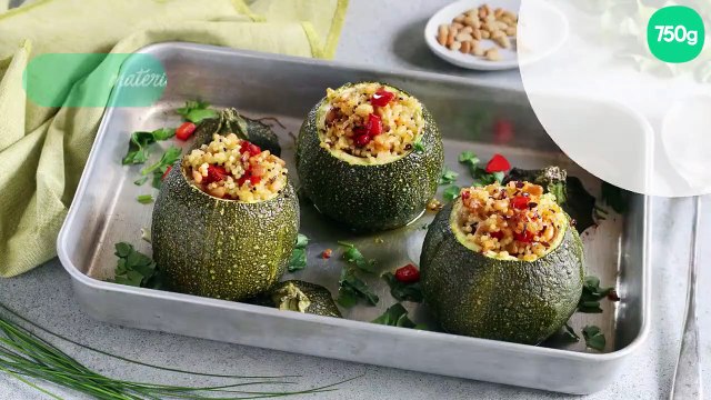 Courgettes farcies au couscous, quinoa noir et graines de lin
