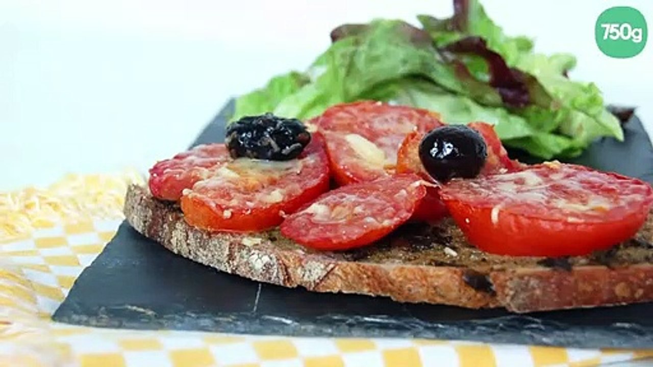 Bruschetta pesto, tomate...