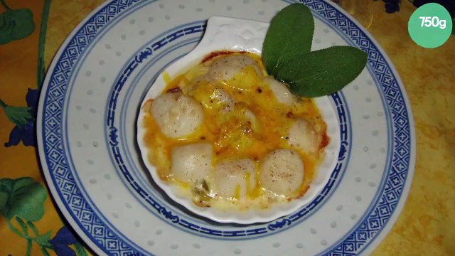 Saint-Jacques, fondue de poireaux et sauce au safran