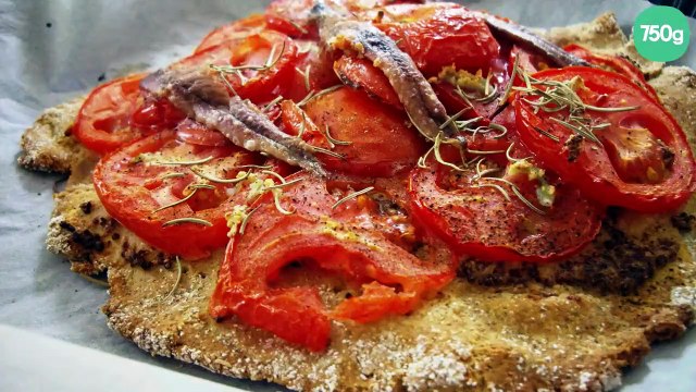 Tarte moutardée à la tomate et aux anchois