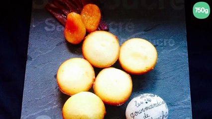 Download Video: Financier salé : chèvre, magret et abricots moelleux