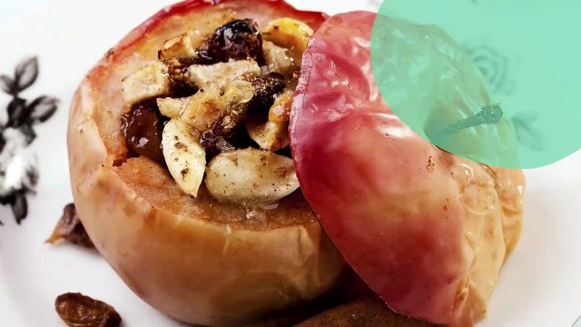 Pommes au four farcies aux raisins secs