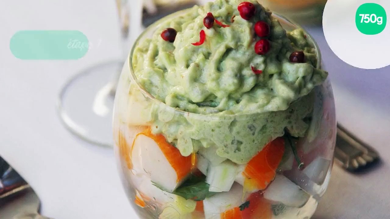 Tartare de bâtonnets au Saumon Fumé Coraya aux agrumes et sa chantilly d'avocat