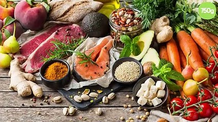 Salades de pâtes et saumon au naturel