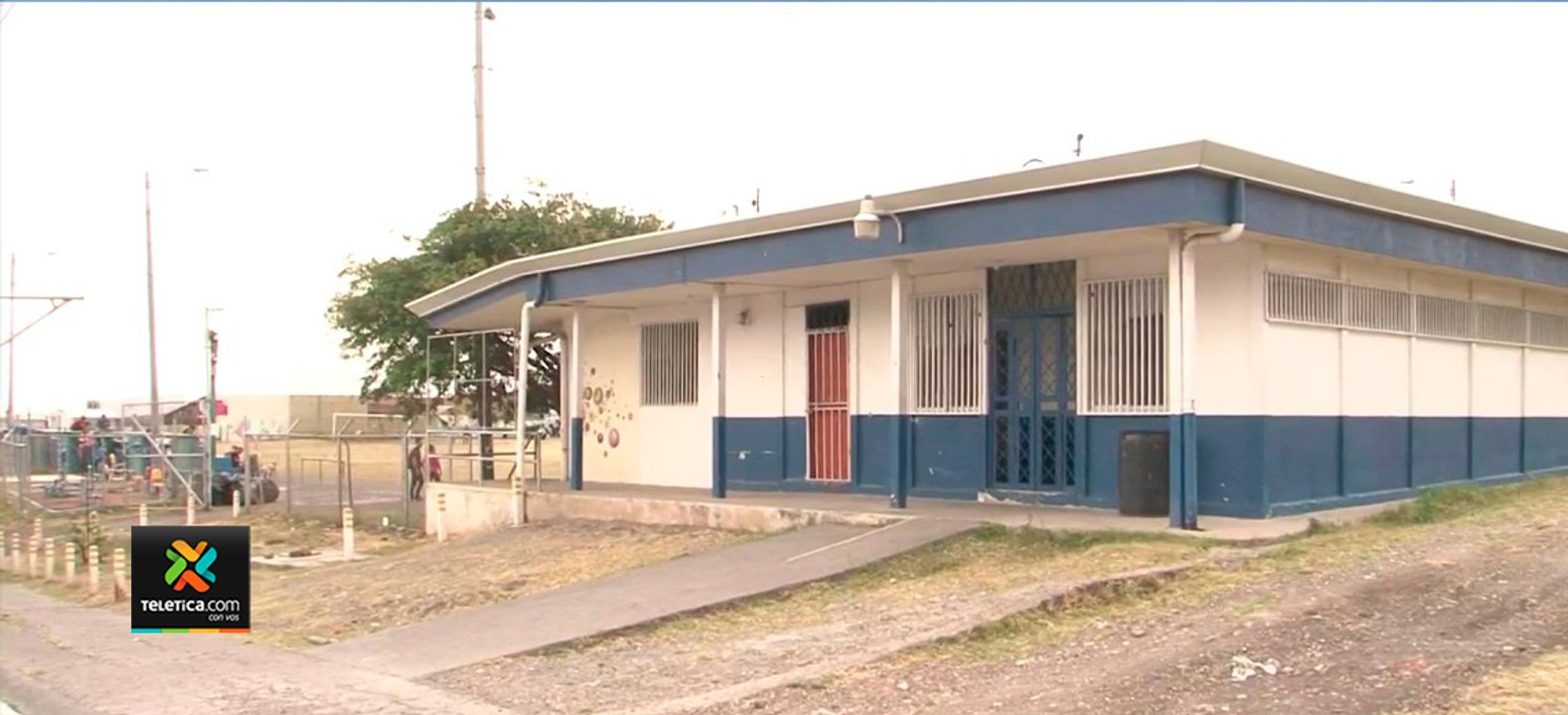 tn7-Delincuentes-balearon-caseta-policial-de-Rincón-Grande-de-Pavas--060421