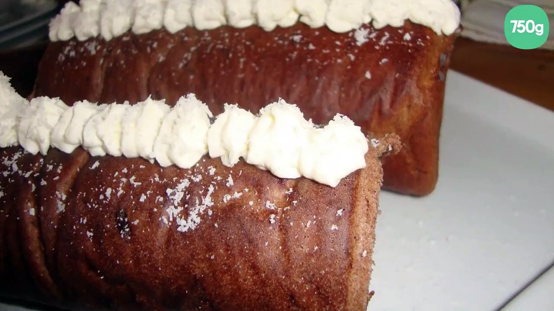 Gateau Roule Moelleux Mascarpone Et Cacao Video Dailymotion