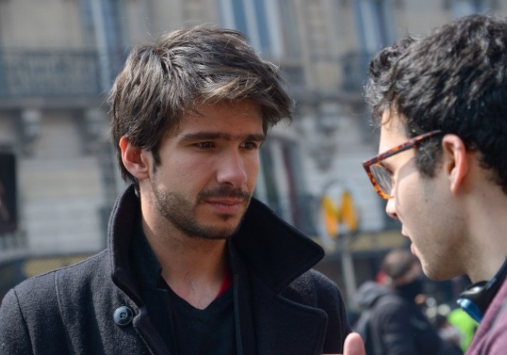 “J’espère que les fourches vont sortir bientôt” : Juan Branco caresse l’espoir d’une révolution