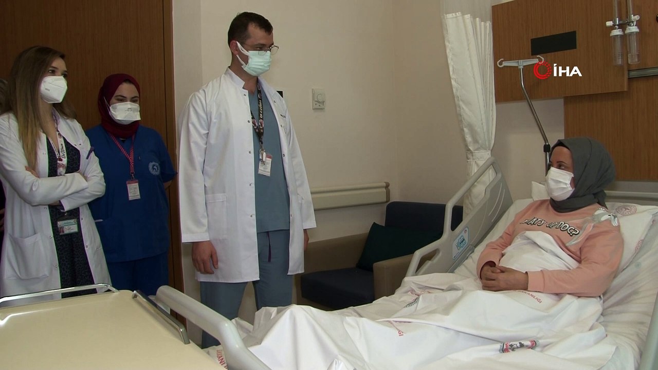 Türkiye’de ilk, dünyada ikinci...İkinci kez yakalandığı kanseri Türkiye'de ilk kez uygulanan yöntemle yendi
