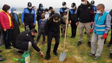 135 şehit için çocuk ve eşleri 135 fidan dikti