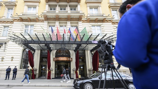 أولى جولات مباحثات فيينا.. الاتفاق على إنشاء لجنتين من الخبراء لحل النقاط العالقة