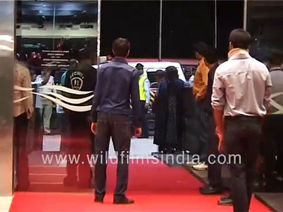 Salman Khan and Sohail Khan at the premiere of 'Jaane Tu Ya Jaane Naa'