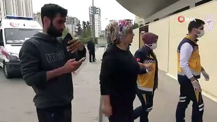 Adana'da kapkaççı dehşeti! Telefon sahibini ve ablasını yerde böyle sürükledi