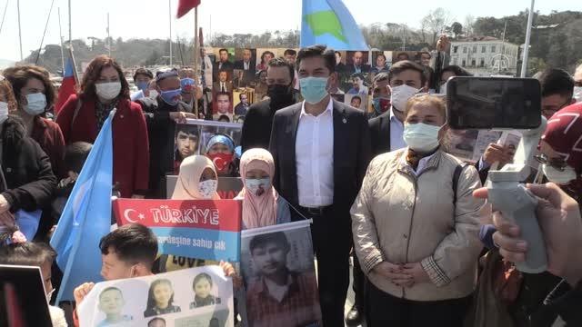 İYİ Parti İstanbul İl Başkanlığı, Çin Başkonsolosluğu önüne siyah çelenk bıraktı