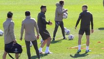 Luis Suárez se retira con molestias del entrenamiento del Atlético de Madrid