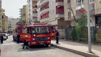 Son dakika haberleri: DİYARBAKIR MADDE BAĞIMLISI GENÇ, ODASINI ATEŞE VERDİ